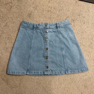 Button up Denim skirt!